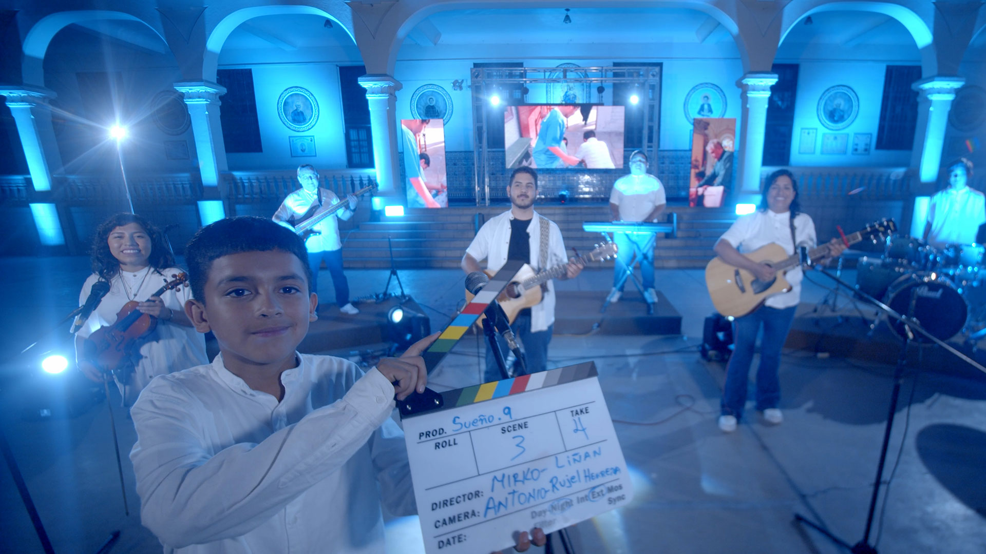 slide-himno-videoclip